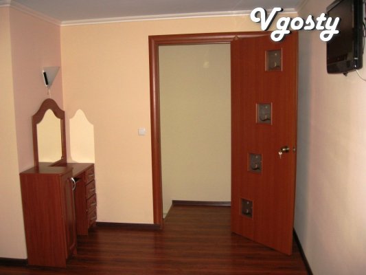 1st floor: studio, which is staffed - Apartments for daily rent from owners - Vgosty