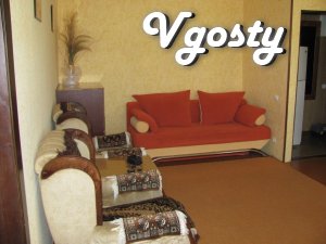 Rent 2 com. kvar.v Yevpatoriya - Apartments for daily rent from owners - Vgosty