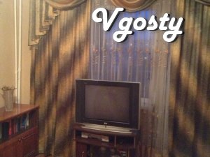 Rent daily weekly monthly Q1 Khortyts'ke area - Apartments for daily rent from owners - Vgosty
