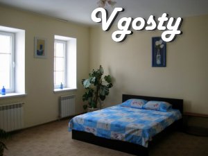 подобово & почасово 3 кімнатна квартир - Квартири подобово без посередників - Vgosty