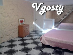 3-storey house in the city center 350 UAH. - Apartments for daily rent from owners - Vgosty