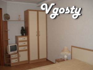 2 кімнатна класу ЛЮКС подобово - Квартири подобово без посередників - Vgosty