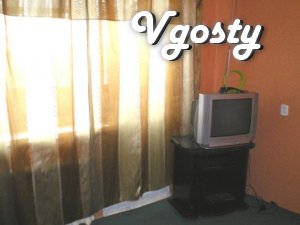 Однокімнатна квартира в центрі Луганська - Квартири подобово без посередників - Vgosty