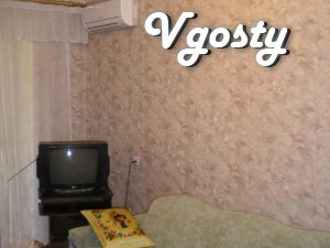 2- кімнатна квартира в центрі - Квартири подобово без посередників - Vgosty