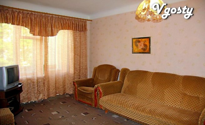 Квартира подобово в центрі Луганська - Квартири подобово без посередників - Vgosty