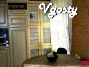 Подобово 4-х кімн. квартира - Квартири подобово без посередників - Vgosty