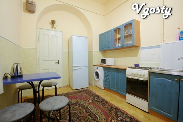 The apartment is centrally located on quiet street, 5 minutes from the - Apartments for daily rent from owners - Vgosty