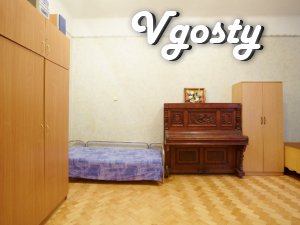The apartment in the city center , 3 min. to the square . Market. A mi - Apartments for daily rent from owners - Vgosty