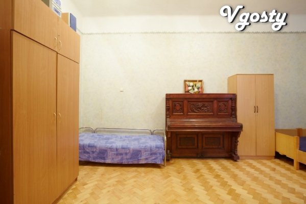 The apartment in the city center , 3 min. to the square . Market. A mi - Apartments for daily rent from owners - Vgosty