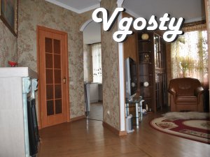 Двох кімнатна квартира студія - Квартири подобово без посередників - Vgosty