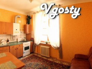One bedroom cozy apartment "stalinka" - Apartments for daily rent from owners - Vgosty