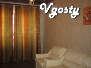 Center, WiFi, Dolphin 20min.peshkom - Apartments for daily rent from owners - Vgosty
