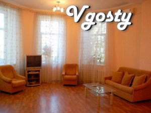 Center, sea views, WI-Fi - Apartments for daily rent from owners - Vgosty
