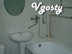 1-кімнатна квартира в Центрі Полтави, автостоянка, - Квартири подобово без посередників - Vgosty