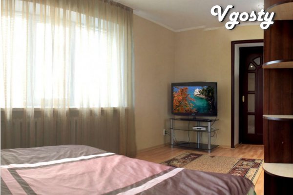 One bedroom apartment in the center of Poltava on the street. October  - Apartments for daily rent from owners - Vgosty