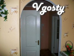 ПОДОБОВО квартира - РІВНЕ - Квартири подобово без посередників - Vgosty