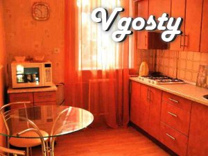Rent their apartments 2-bedroom apartment on the street. Lenina 18, - Apartments for daily rent from owners - Vgosty