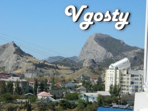 Sudak Center overlooking the sea and the fortress - Apartments for daily rent from owners - Vgosty