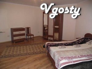 Здаю двокімнатну квартиру в центрі Трускавця - Квартири подобово без посередників - Vgosty