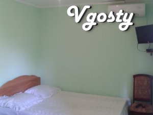 Suites near the sea in the center of Yalta - Apartments for daily rent from owners - Vgosty