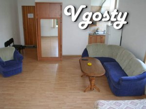 selling an apartment in Yalta, Crimea studio near the waterfront - Apartments for daily rent from owners - Vgosty