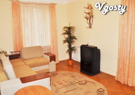 Khreshchatyk 15, Center of Kiev - Apartments for daily rent from owners - Vgosty