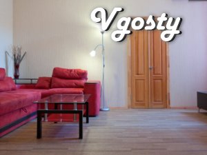 Its two kraivaya komn.kv. Metro Area Rebellion, renovation, Wi-Fi - Apartments for daily rent from owners - Vgosty