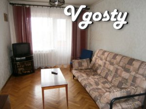 Cvoyu 2 bedroom, m.23go August - Apartments for daily rent from owners - Vgosty