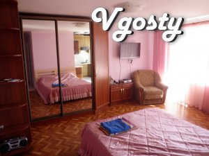 Bright apartment in the city center. For a nonresident - Apartments for daily rent from owners - Vgosty