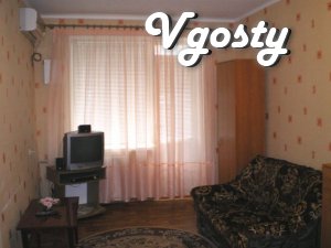 Center of Lugansk. A good repair. For 1-3 people. In - Apartments for daily rent from owners - Vgosty
