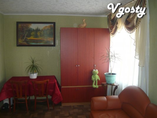 Затишна - чиста і світла квартира подобово погодинно в - Квартири подобово без посередників - Vgosty