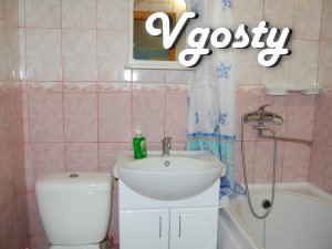 A small studio apartment on the 1st floor on the street. Sosyury, 135 - Apartments for daily rent from owners - Vgosty
