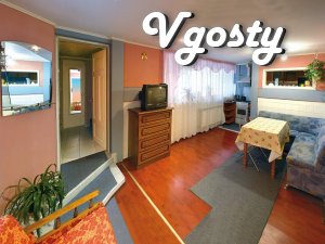 Detached house on 2 floors, near sanatorium "Dnipro". - Apartments for daily rent from owners - Vgosty