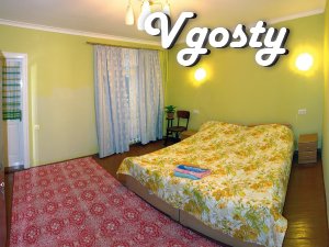 Будинок в Трускавці, 2 кімнати, 1 поверх - Квартири подобово без посередників - Vgosty