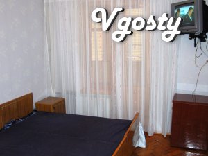 Comfortable spacious apartment is very warm, 3 balconies. First - Apartments for daily rent from owners - Vgosty