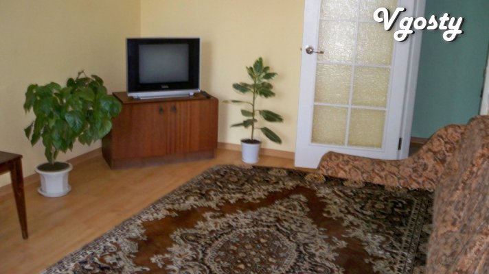 Apartment in the center of Berdyansk with all the amenities (hot - Apartments for daily rent from owners - Vgosty