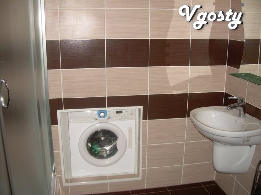 Двокімнатна квартира, VIP, сучасний ремонт 2012 - Квартири подобово без посередників - Vgosty