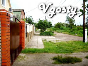House near the sea in Berdyansk with all amenities. located on the - Apartments for daily rent from owners - Vgosty