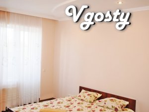 Modern, comfortable, bright apartment in a luxury building - Apartments for daily rent from owners - Vgosty