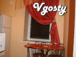 2nd floor , building without elevator in the city center a window on c - Apartments for daily rent from owners - Vgosty