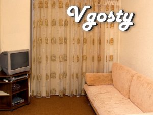 4th floor , building without elevator in the city center a window on c - Apartments for daily rent from owners - Vgosty