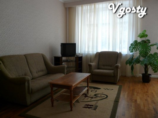 Dvuhkomntanaya apartment located in the historic center - Apartments for daily rent from owners - Vgosty