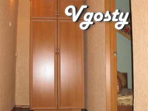 The house is located 1 minute from the bus stop . Dzerzhinsky Lenin Av - Apartments for daily rent from owners - Vgosty