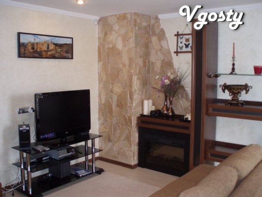 KREATVNAYA TWO - LUXURY OMEGE - Apartments for daily rent from owners - Vgosty