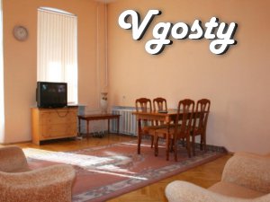 Роздільна двокімнатна квартира люкс подобово в центрі - Квартири подобово без посередників - Vgosty