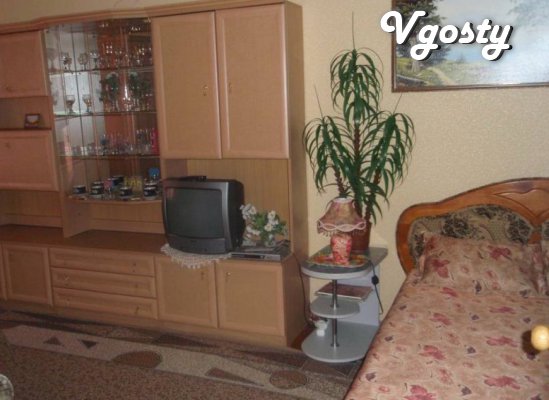 Здам квартиру в Севастополі подобово біля моря - Квартири подобово без посередників - Vgosty