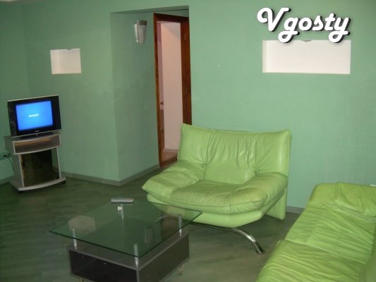 7th floor, 13-storey building.
 Number of beds: two double - Apartments for daily rent from owners - Vgosty