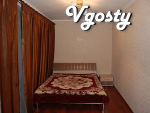 2-роздільні кімнати, двоспальне ліжко та розкладний - Квартири подобово без посередників - Vgosty