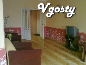 Однокімнатна квартира студія, 45кв.м., у відмінному - Квартири подобово без посередників - Vgosty