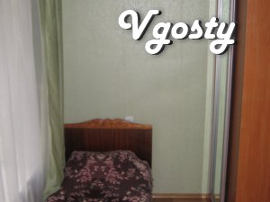 The house on the main street, 50 years old in October, near the shoppi - Apartments for daily rent from owners - Vgosty